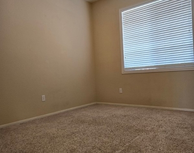 3031 Panorama Ridge Drive - Photo Thumbnail 14