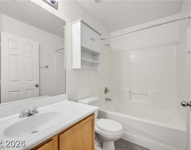 10239 Keystone Pastures Street - Photo Thumbnail 15