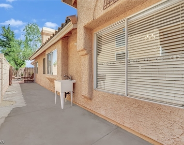 9228 Sun Rose Avenue - Photo Thumbnail 31