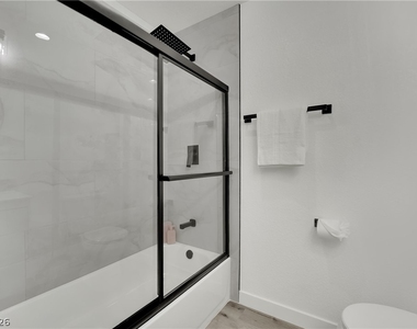 9228 Sun Rose Avenue - Photo Thumbnail 22