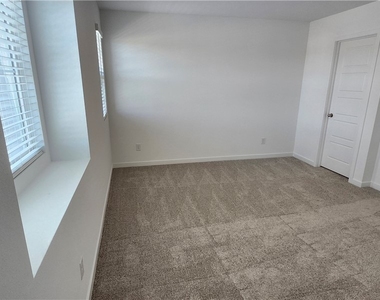 115 Scarhill Track Avenue - Photo Thumbnail 8