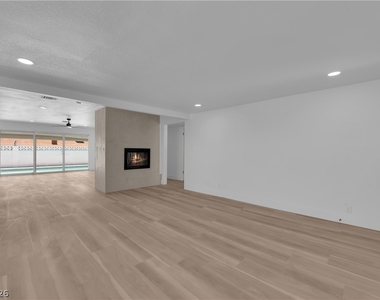 1524 Bonita Avenue - Photo Thumbnail 4