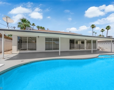 1524 Bonita Avenue - Photo Thumbnail 16