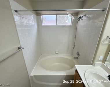9546 Lavarun Court - Photo Thumbnail 13