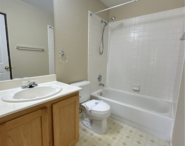 9546 Lavarun Court - Photo Thumbnail 18