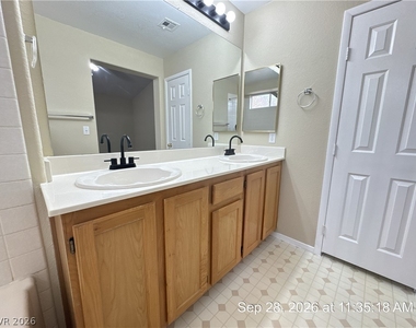 9546 Lavarun Court - Photo Thumbnail 11