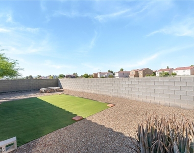 857 Lantham Place - Photo Thumbnail 32