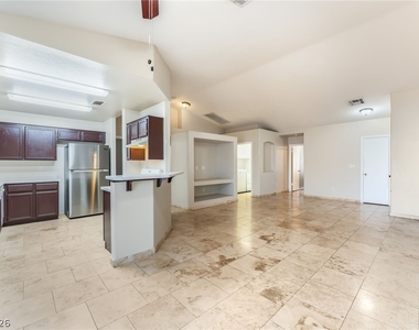 857 Lantham Place - Photo Thumbnail 7