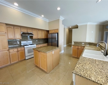 231 Cliff Valley Drive - Photo Thumbnail 14