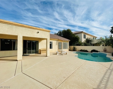 231 Cliff Valley Drive - Photo Thumbnail 5