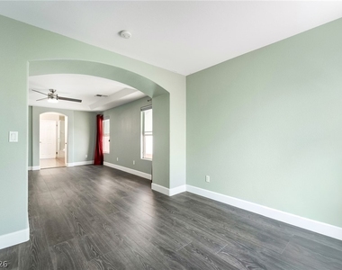 10328 Burwood Street - Photo Thumbnail 19