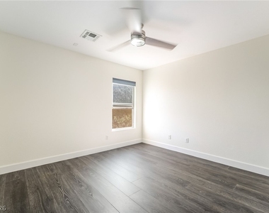 10328 Burwood Street - Photo Thumbnail 28