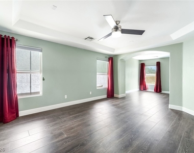 10328 Burwood Street - Photo Thumbnail 16