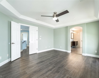 10328 Burwood Street - Photo Thumbnail 18