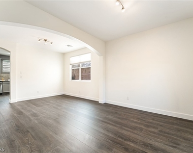 10328 Burwood Street - Photo Thumbnail 3