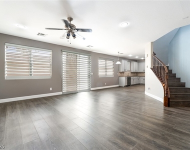 10328 Burwood Street - Photo Thumbnail 13