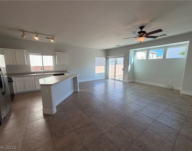 1129 Oceanwood Avenue - Photo Thumbnail 7