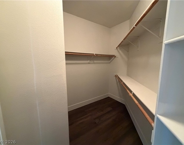 1129 Oceanwood Avenue - Photo Thumbnail 22