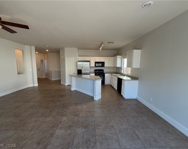 1129 Oceanwood Avenue - Photo Thumbnail 8