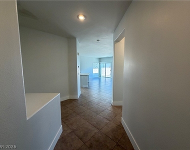 1129 Oceanwood Avenue - Photo Thumbnail 3