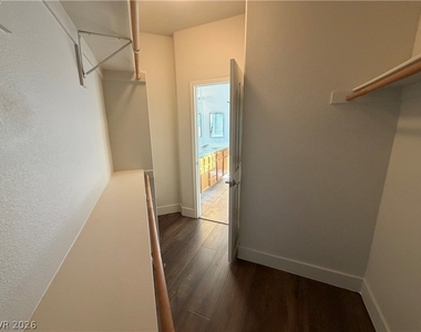 1129 Oceanwood Avenue - Photo Thumbnail 23
