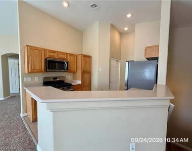 1073 Pleasure Lane - Photo Thumbnail 9