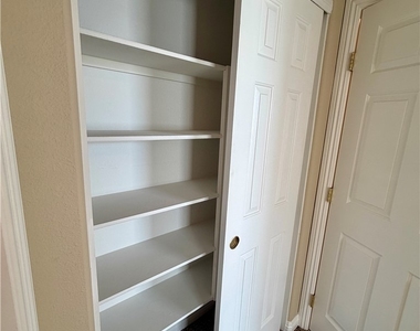 1073 Pleasure Lane - Photo Thumbnail 29