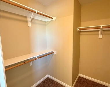 1073 Pleasure Lane - Photo Thumbnail 18
