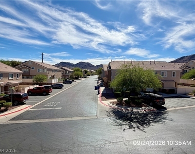 1073 Pleasure Lane - Photo Thumbnail 5