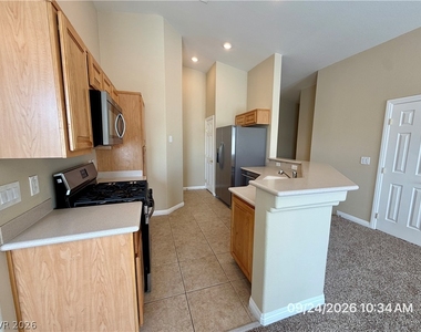 1073 Pleasure Lane - Photo Thumbnail 10