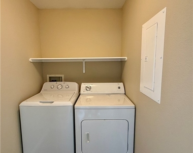 1073 Pleasure Lane - Photo Thumbnail 26