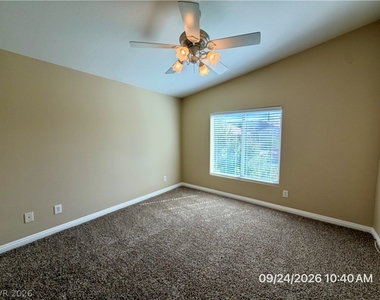 1073 Pleasure Lane - Photo Thumbnail 12