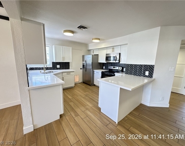 1051 Sweeney Avenue - Photo Thumbnail 5
