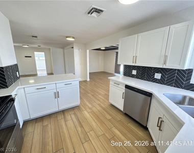 1051 Sweeney Avenue - Photo Thumbnail 8
