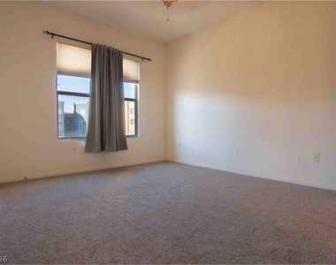 44 E Serene Avenue - Photo Thumbnail 16
