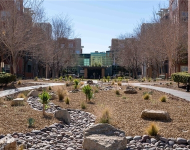 44 E Serene Avenue - Photo Thumbnail 25
