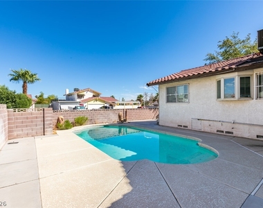 3765 Duneville Street - Photo Thumbnail 4