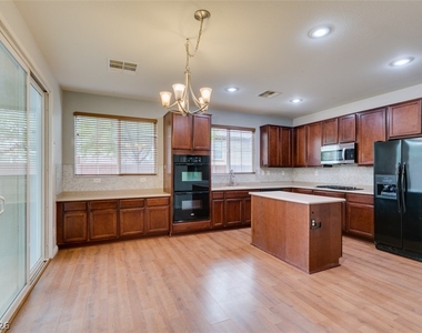7162 Indian Head Avenue - Photo Thumbnail 11