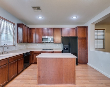 7162 Indian Head Avenue - Photo Thumbnail 15