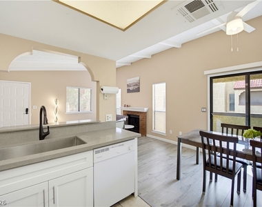 4752 Obannon Drive - Photo Thumbnail 9