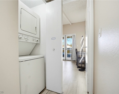 4752 Obannon Drive - Photo Thumbnail 15
