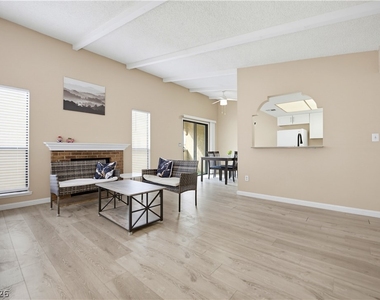 4752 Obannon Drive - Photo Thumbnail 3