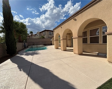 623 Chervil Valley Drive - Photo Thumbnail 23