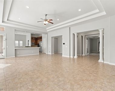 623 Chervil Valley Drive - Photo Thumbnail 7