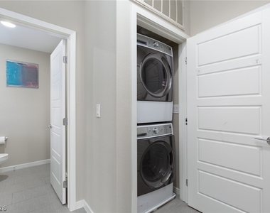 11283 Cactus Tower Avenue - Photo Thumbnail 27