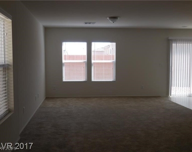 5514 S Riley Street - Photo Thumbnail 8