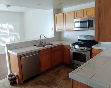 10711 Pappas Lane - Photo Thumbnail 7