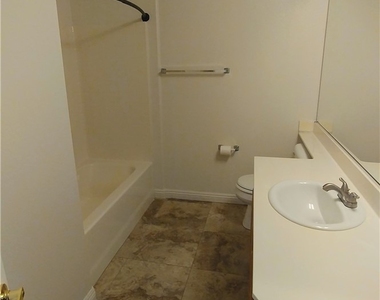 10711 Pappas Lane - Photo Thumbnail 15