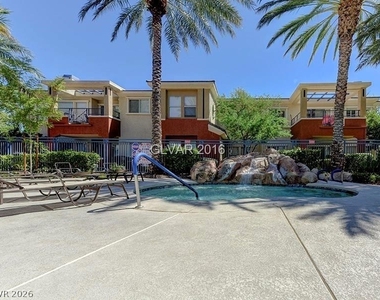 10711 Pappas Lane - Photo Thumbnail 2