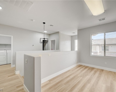 673 Peachy Canyon Circle - Photo Thumbnail 13
